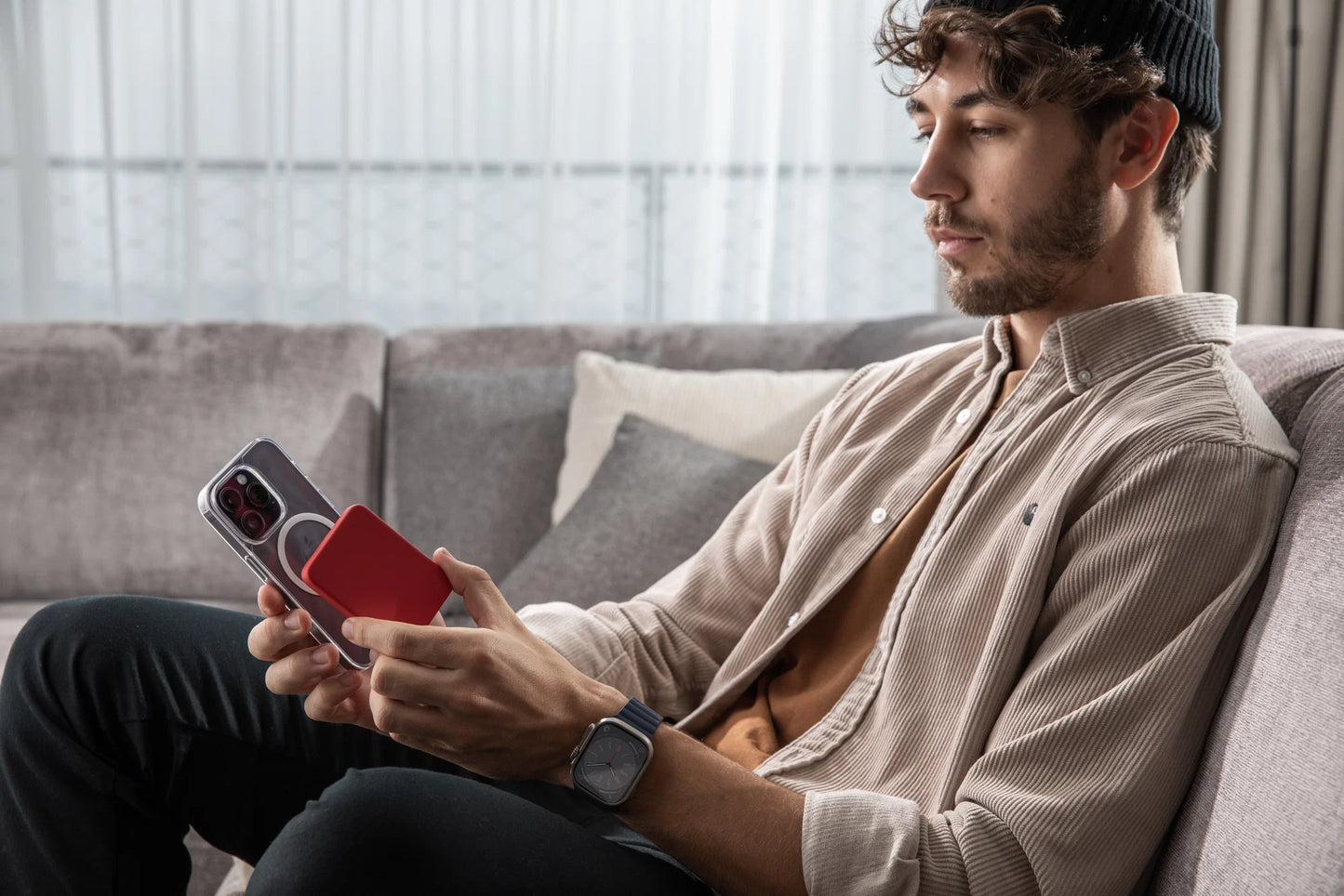 Magnetic Wireless Power Bank 4200mAh – Red